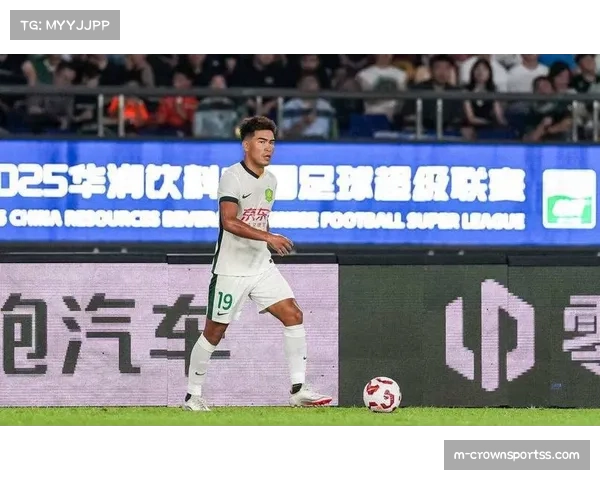 国安队启程奔赴广东征战深圳赛场主力乃比江因故未随队出征